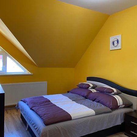 Korall Apartman Balatonfůzfő Extérieur photo
