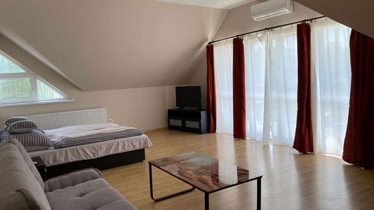 Korall Apartman Balatonfůzfő Extérieur photo