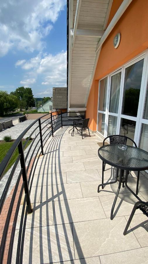 Korall Apartman Balatonfůzfő Extérieur photo
