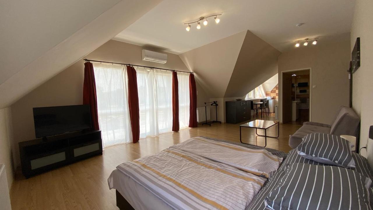Korall Apartman Balatonfůzfő Extérieur photo