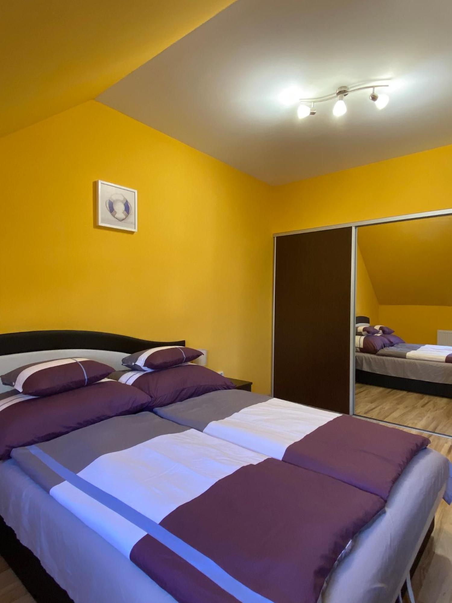 Korall Apartman Balatonfůzfő Extérieur photo